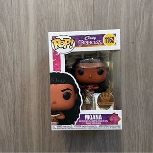Moana funko and pin set